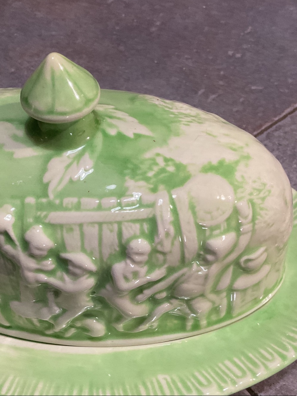 Green Ceramic Covered Butter Dish with Figurative Relief - Picture 3 of 14